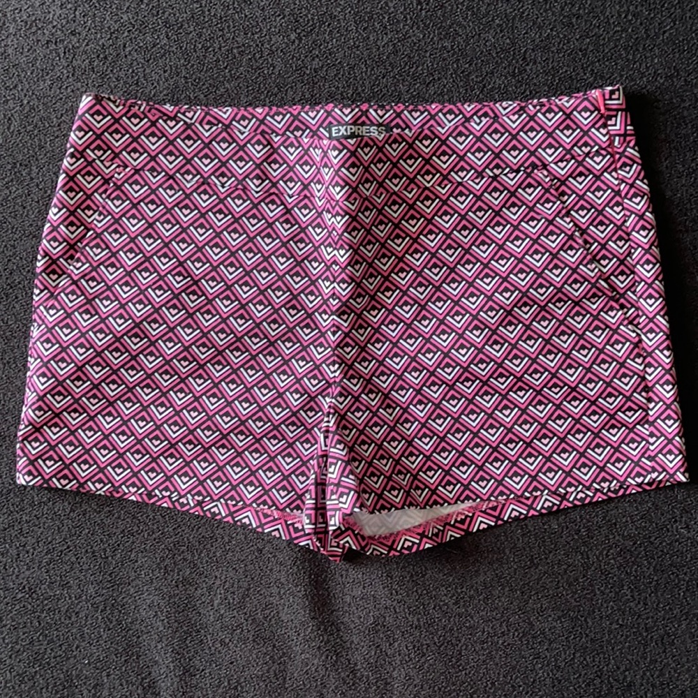 Express Shorts